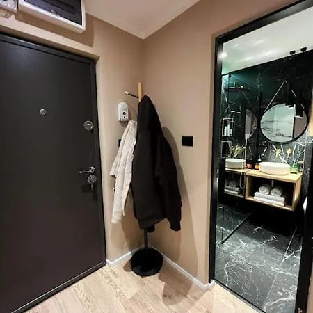 7- A Chic Urban Hideaway, 10min Walk To Center * 티미쇼아라