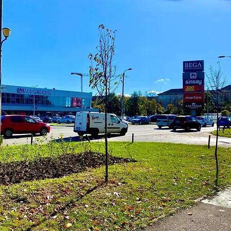 7- A Chic Urban Hideaway, 10min Walk To Center Daire *