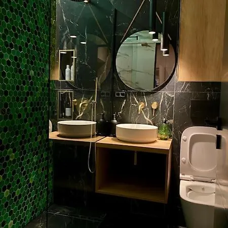 7- A Chic Urban Hideaway, 10min Walk To Center Daire *